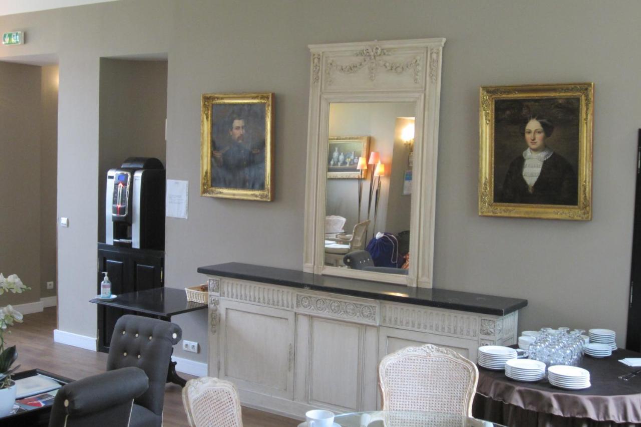 Chateau De Lazenay - Residence Hoteliere บัวร์ ภายนอก รูปภาพ