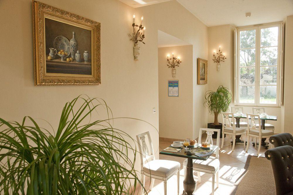 Chateau De Lazenay - Residence Hoteliere บัวร์ ภายนอก รูปภาพ