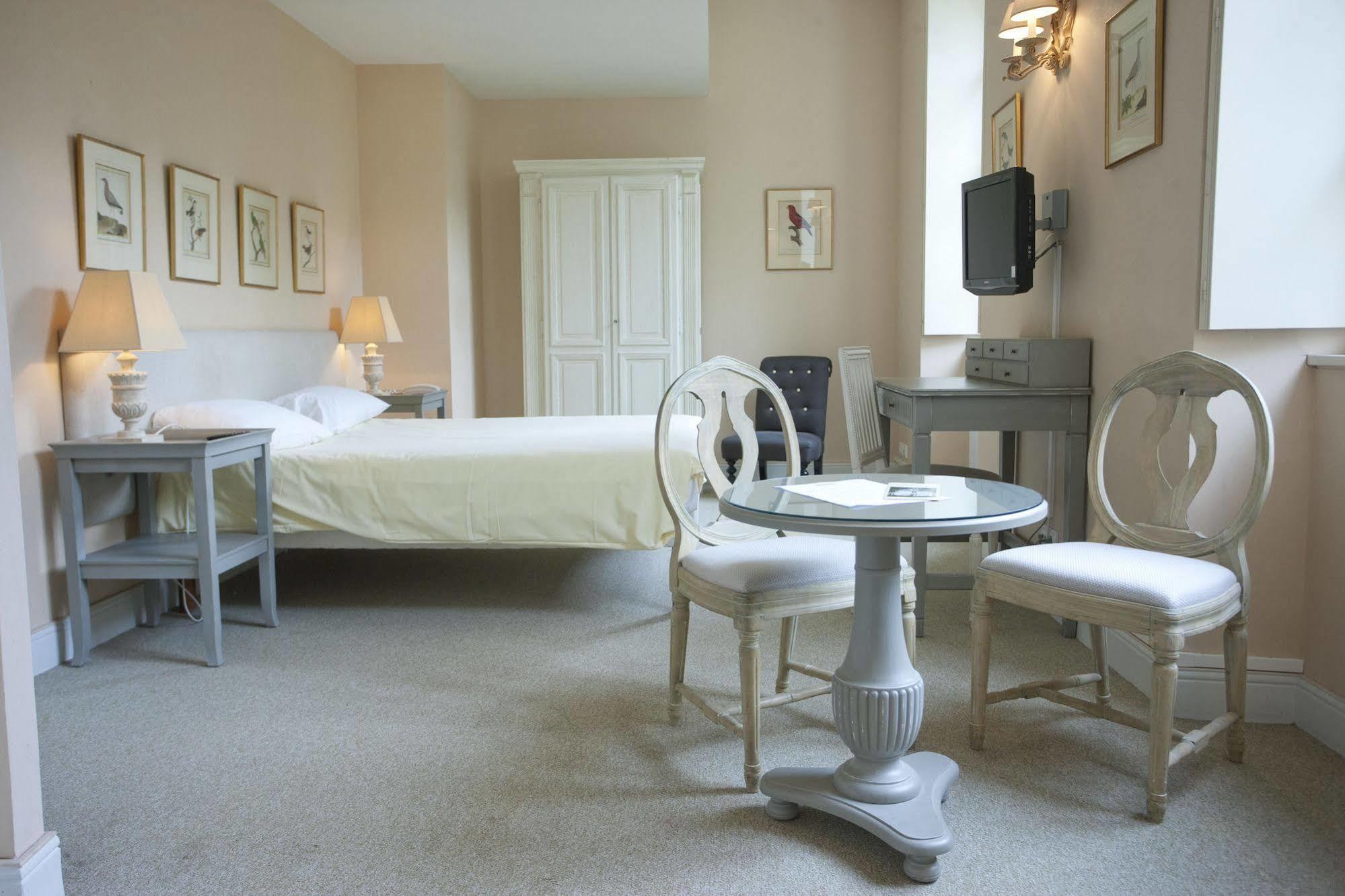 Chateau De Lazenay - Residence Hoteliere บัวร์ ภายนอก รูปภาพ